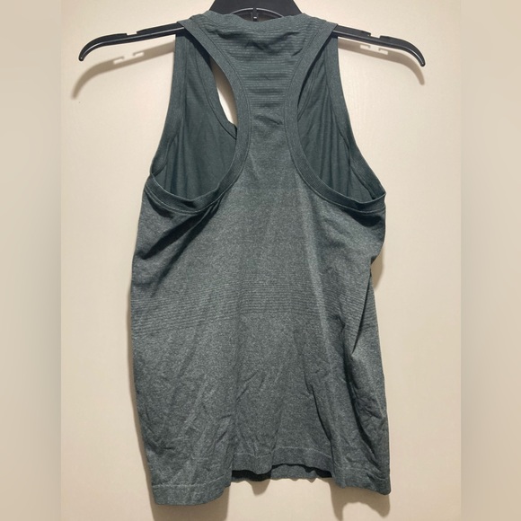 Athleta tank top - Picture 2 of 4